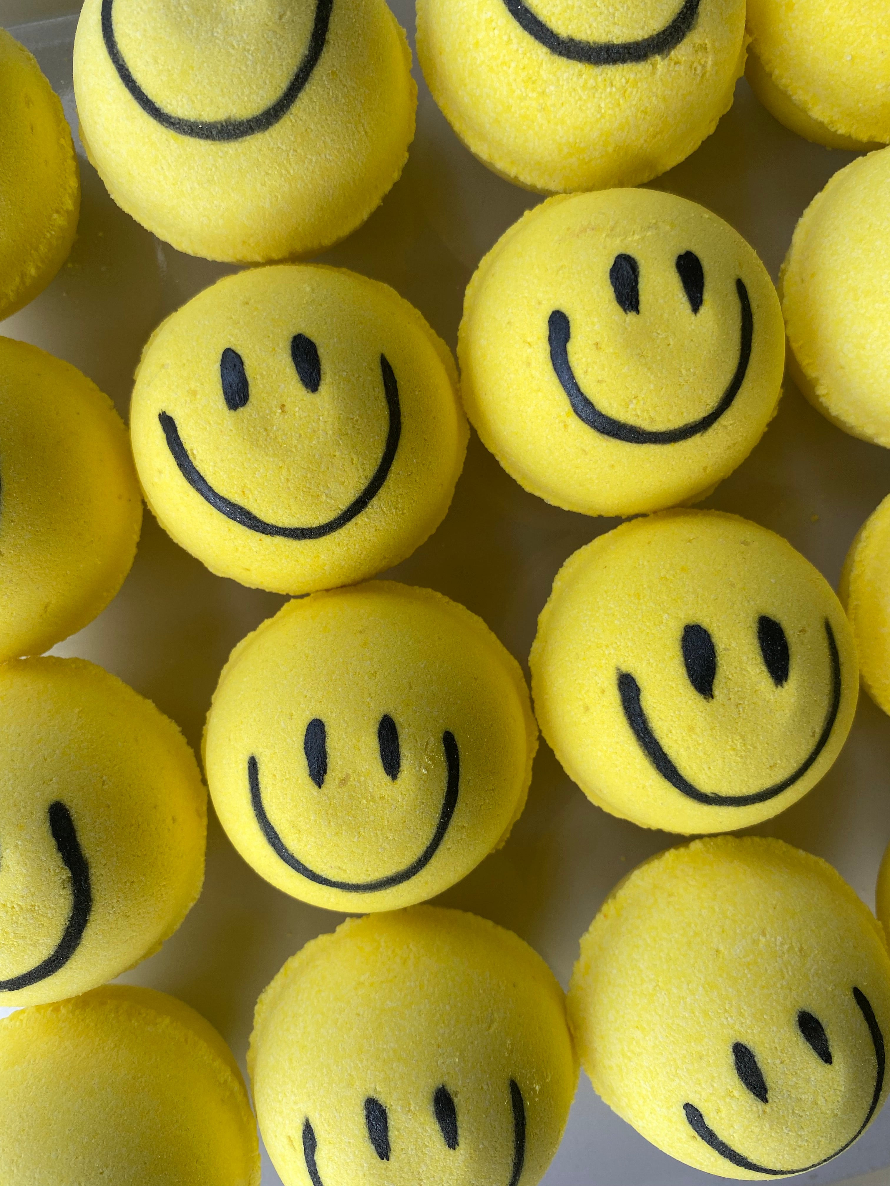 Smileyee Smiley – Beyond The Bomb